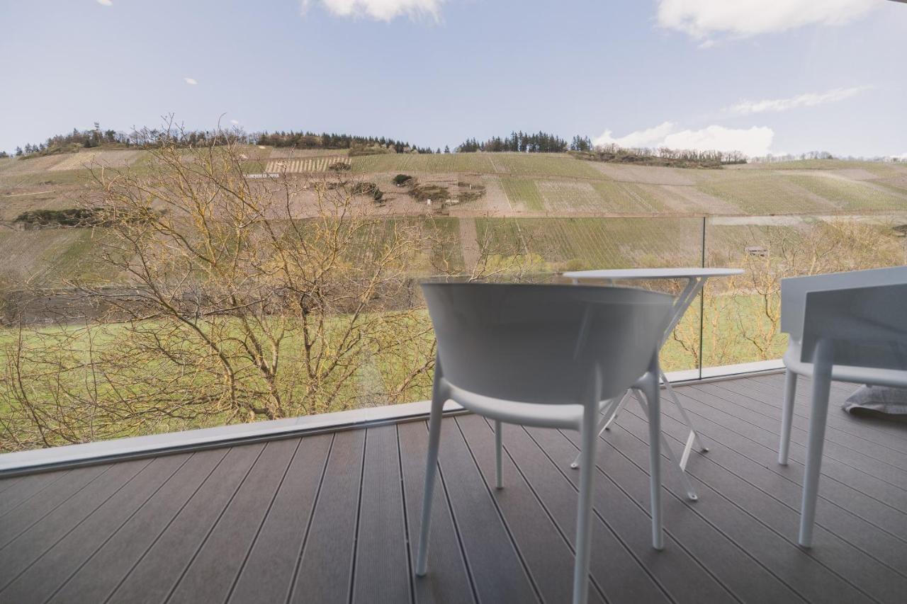 Steillage - Design Moselsuiten Mit Panoramablick Und Spa Brauneberg Exterior foto