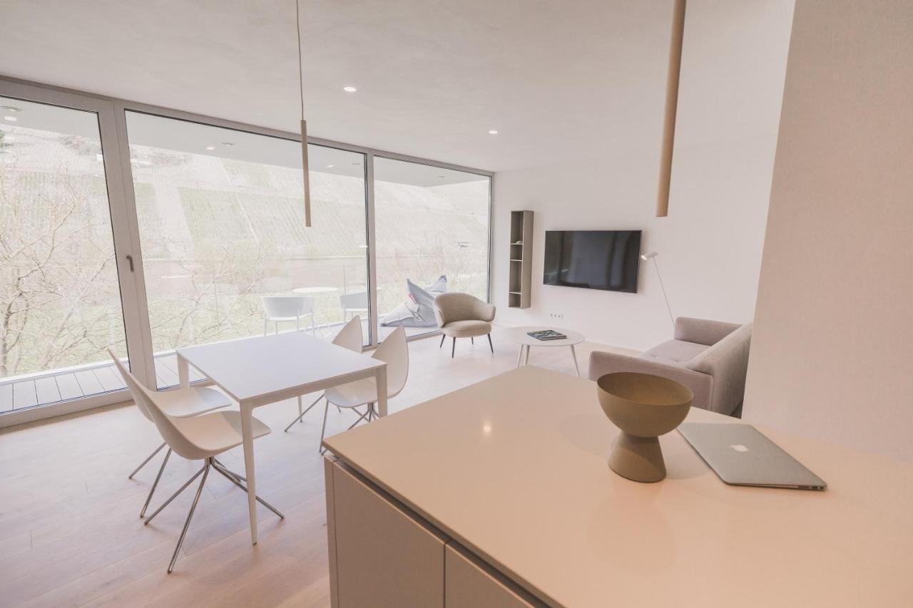 Steillage - Design Moselsuiten Mit Panoramablick Und Spa Brauneberg Exterior foto